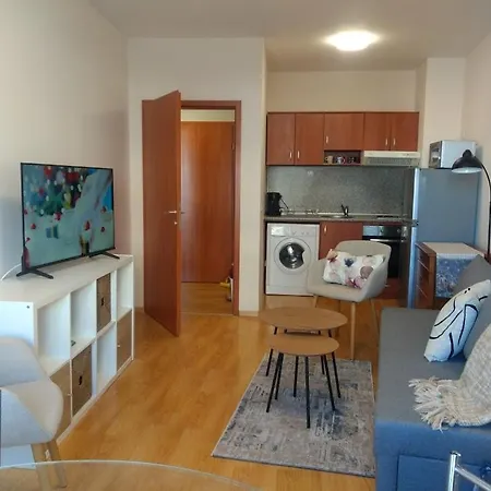 Apartment To Four+2 Predela 1