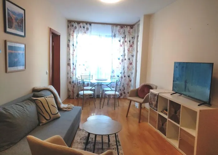 To Four+2 Predela 1 *